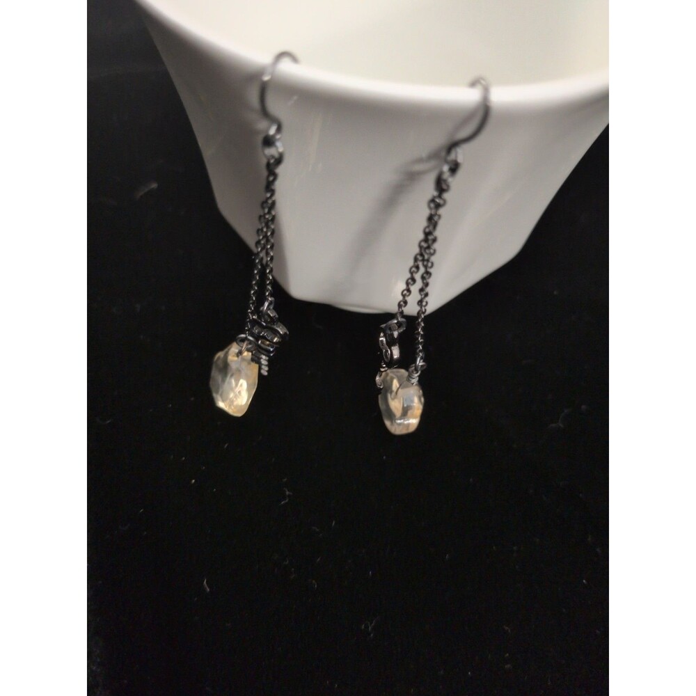 Vintage Dainty Heart Key Chain Heart / Key Charm Dangle Hook Earrings